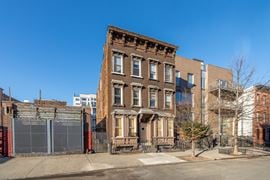 76 Steuben St