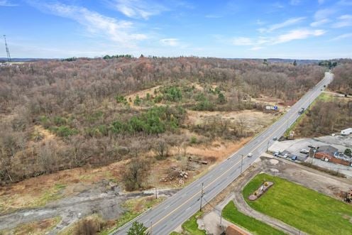 6162 William Flinn Hwy, Gibsonia, PA 15044