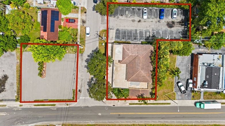 2211 Davie Blvd