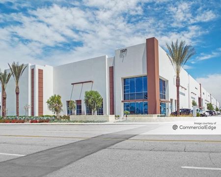 Photo of commercial space at 15271 Fairfield Ranch Road in Chino Hills