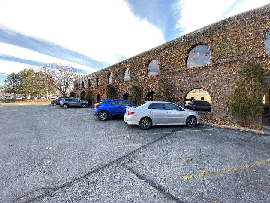 2480 S Main St