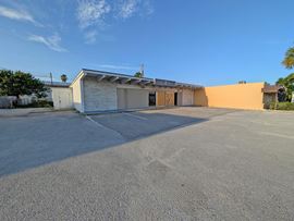 215 Fifth Ave