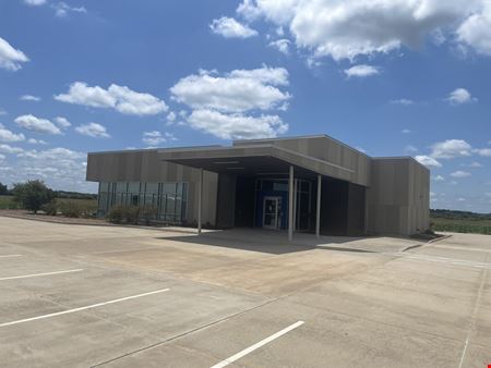 Photo of commercial space at 2410 West Grant Avenue in Pauls Valley