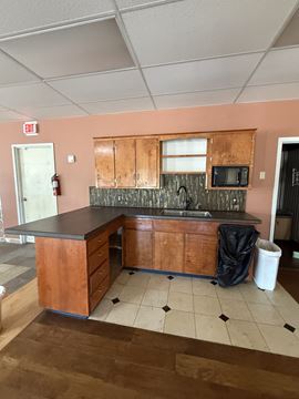 Former Kelly's Custom Floors