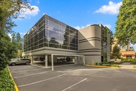 127 Bellevue Way SE