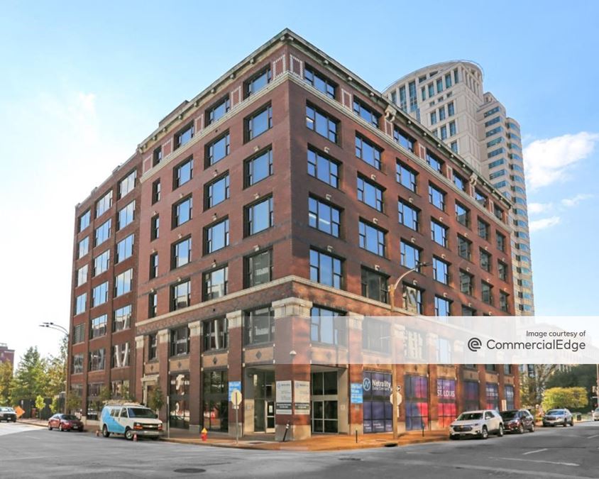 900 Walnut Street