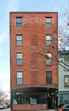 506 Warren St