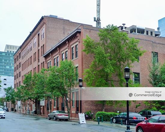 25-35 Thomson Place