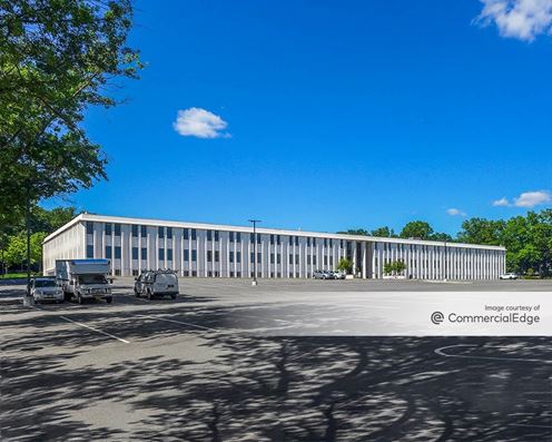 5 Dakota Drive