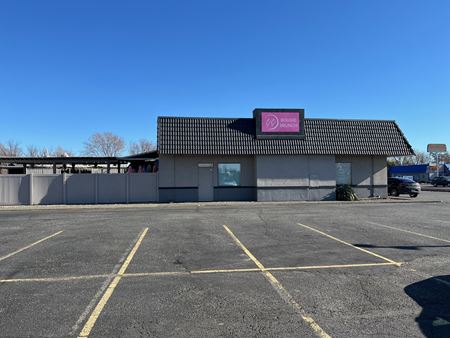 Retail space for Rent at 3320 W Kennewick Ave in Kennewick