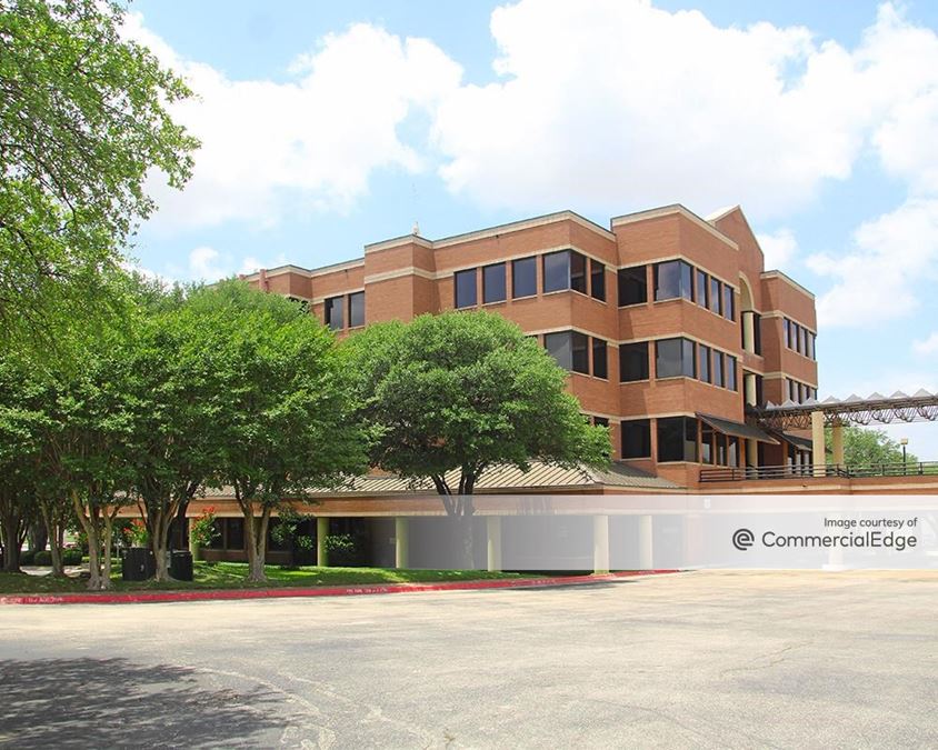 HERITAGE POINT 13915 North Mopac Expressway, Austin, TX Office Building
