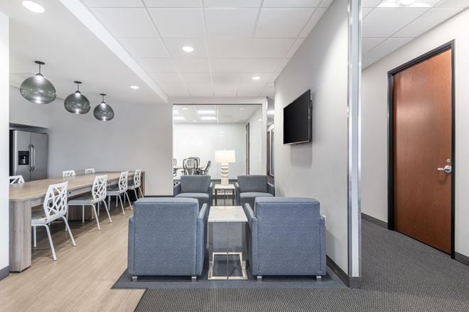 CA, Solana Beach - Solana Beach Corporate