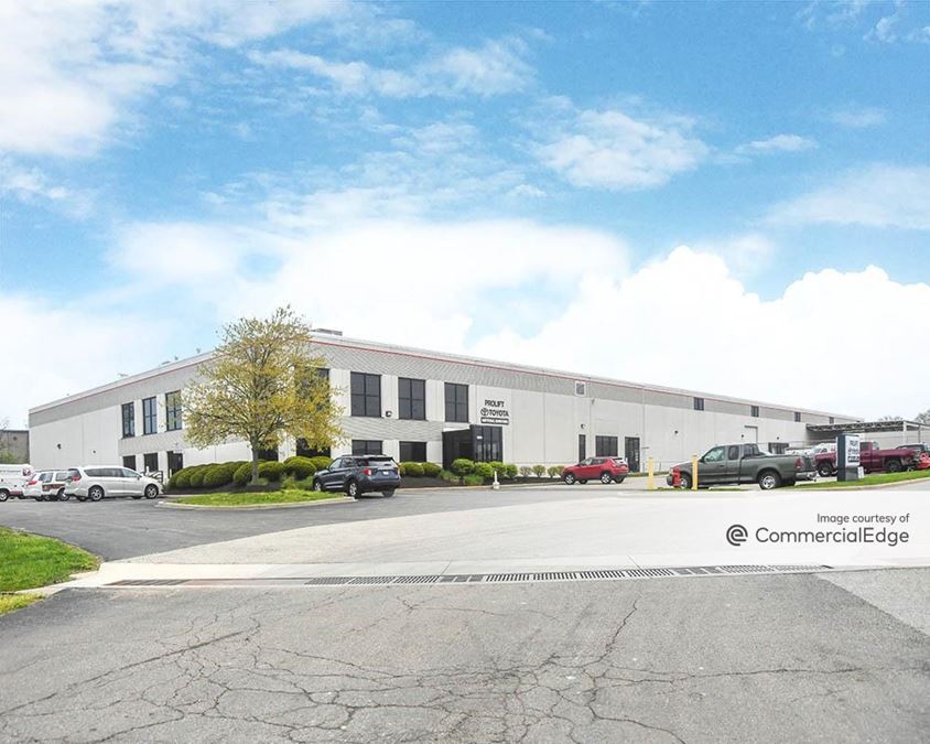 9890 Charter Park Drive, West Chester Industrial Space For Lease