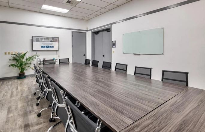 Soundcrest Fremont LLC - Overlake Workspace