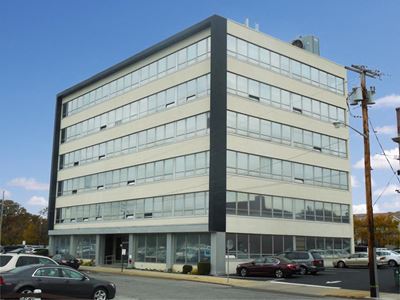 99 West Hawthorne Avenue
