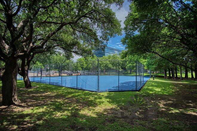 2401 East Randol Mill Road