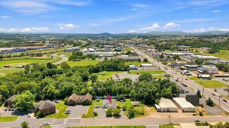 8.5% CAP RATE INVESTMENT | NN LEASED COMMERCIAL PROPERTY