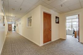 7102 LA Vista Pl #100