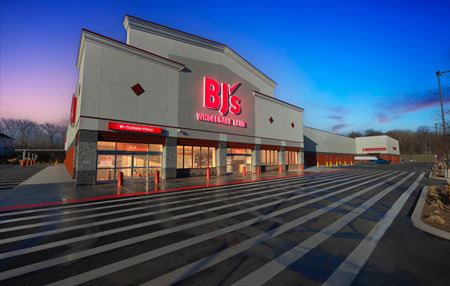 Photo of commercial space at 831 Route 10 East in Whippany