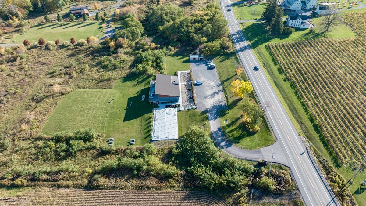 400 Ft of Lake Front on Seneca Lake - Restaurant & Event Center 