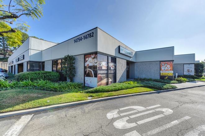 La Mirada Centers