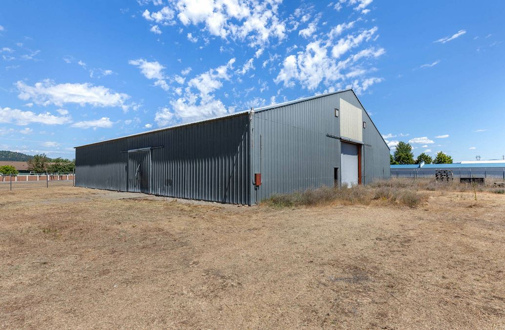 7836 W Boekel Rd