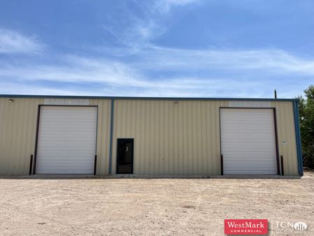 8202 Ave D Warehouse to LEASE - Lubbock