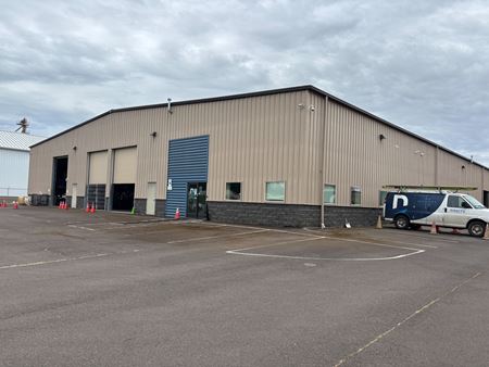 Industrial space for Rent at 3543 Steelhead Run Drive, Suite B in Albany