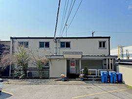 310 Esplanade East
