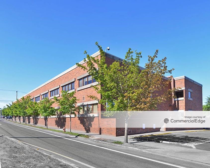 Kaiser Permanente North Interstate Dental Office 7201 North Interstate Avenue, Portland, OR