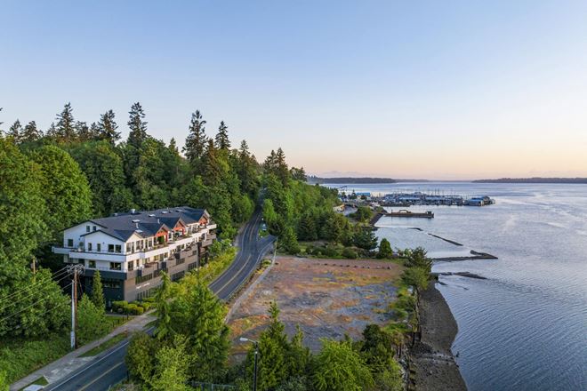 1801 W Bay Dr NW, #102B