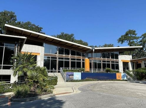 7600 NW 5th Place, Building B