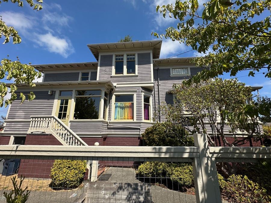 1369 G St