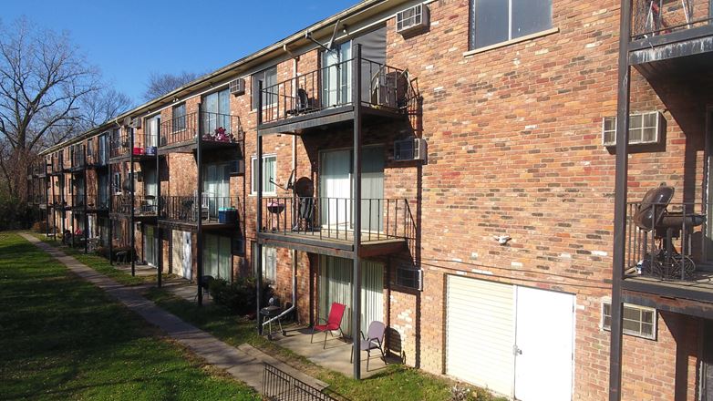 Fenkell Apartments