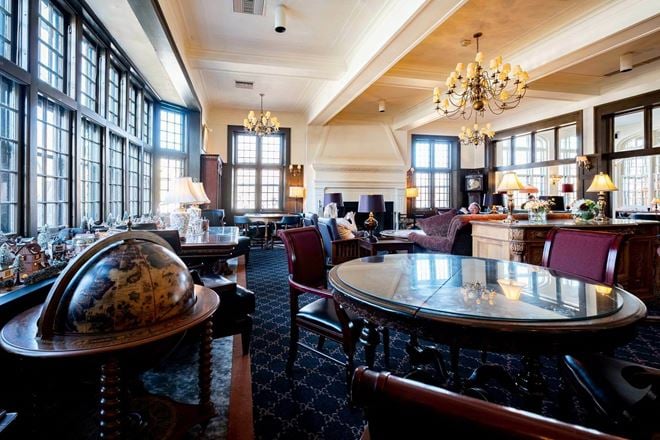 Office Suites at The University Club of Saint Paul