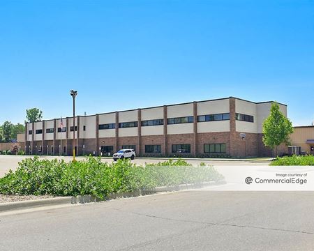 Photo of commercial space at 2930 West Auburn Road in Rochester Hills