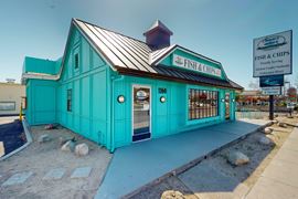 Town & Country Plaza - RETAIL CENTER