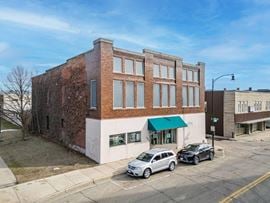205 W Grand Avenue