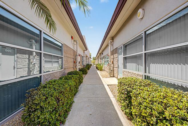 15182 N 75th Ave, Unit A120