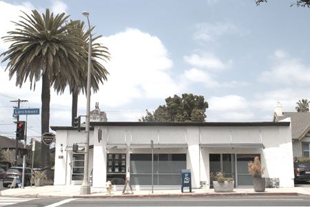 Photo of commercial space at 5301 Rosewood Ave in Los Angeles
