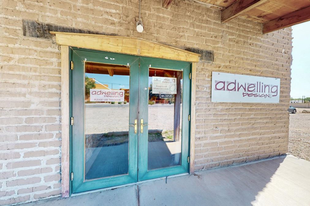 HIGH END RETAIL/OFFICE IN LOS RANCHOS