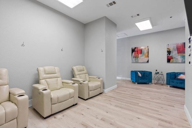 2615 E Southlake Blvd
