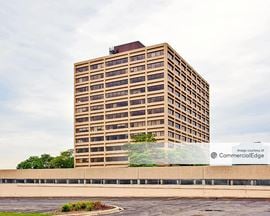 Woodfield Executive Plaza