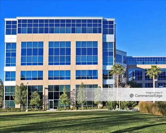 Campus @ Warner Center - Bldg. D