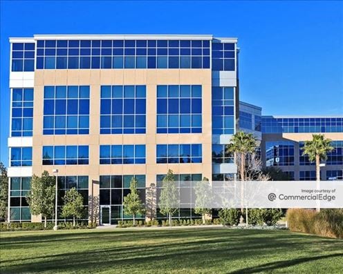 Campus @ Warner Center - Bldg. D