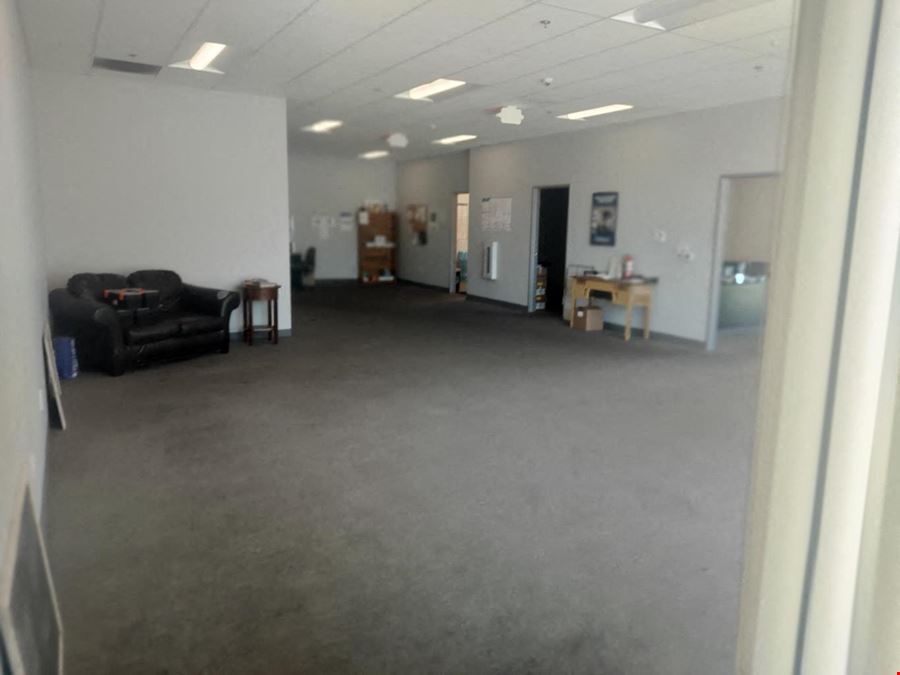Nashville Warehouse Space - Rent What You Need - #1976