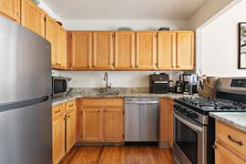 140 W 132nd St