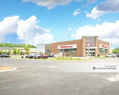 Putnam Place Shopping Center