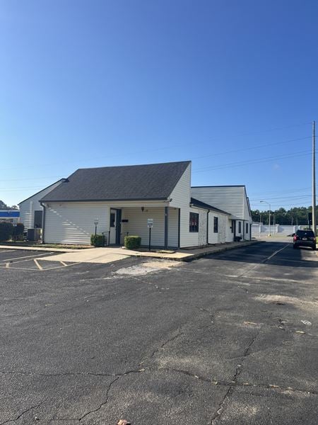 Photo of commercial space at 2066 Watson Blvd in Warner Robins
