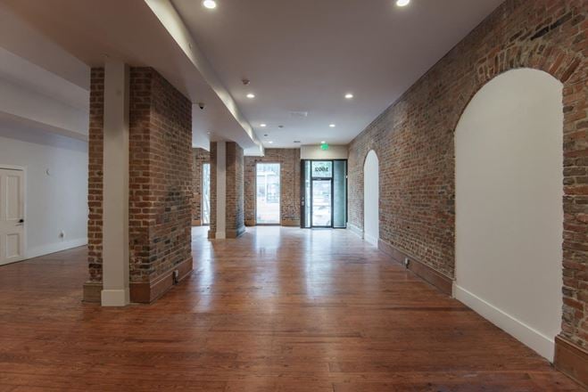 Lower Garden District Retail / Office